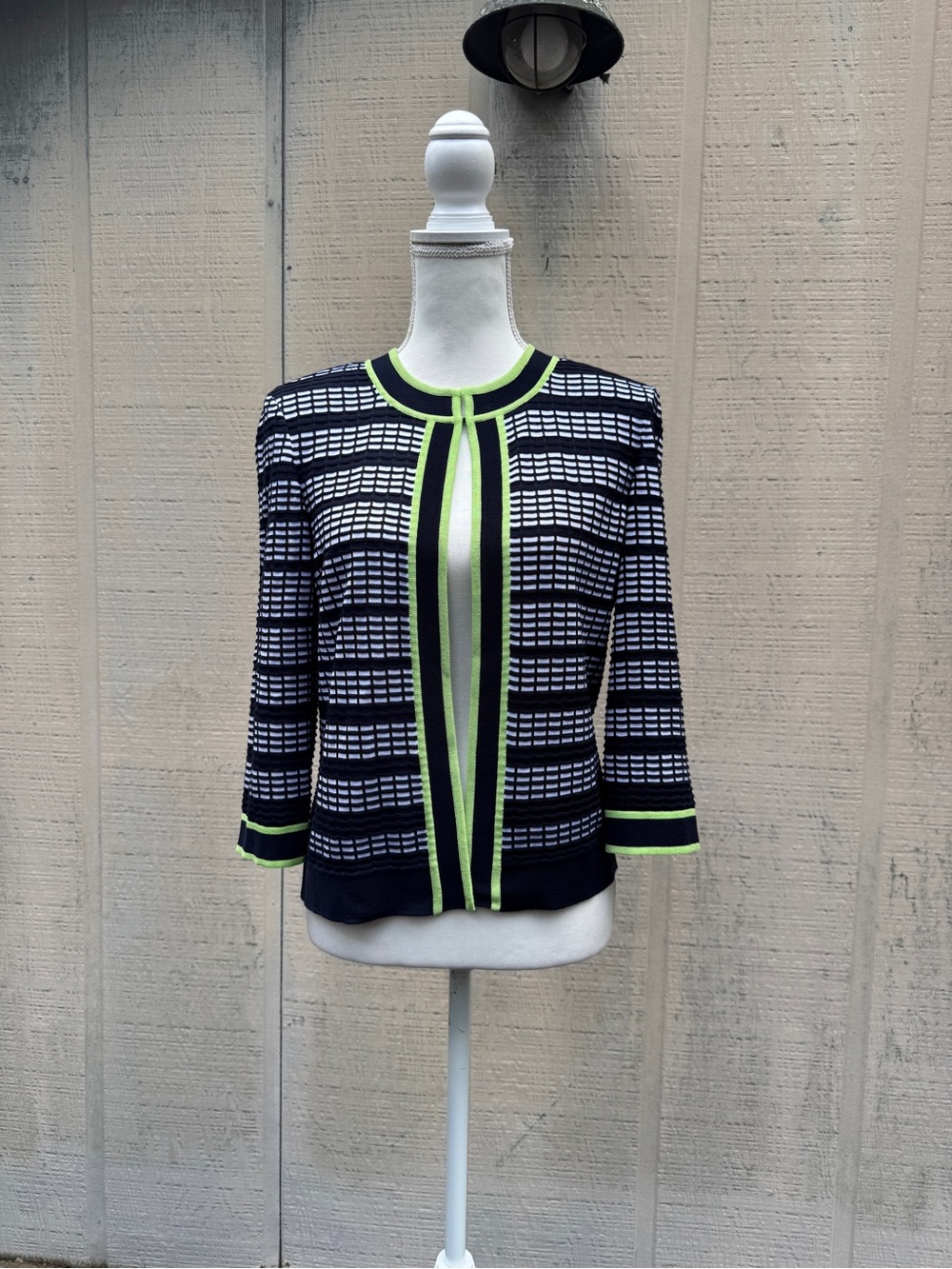 Ming Wang Navy, White & Lime Green Patterned Open Front Cardigan Blazer